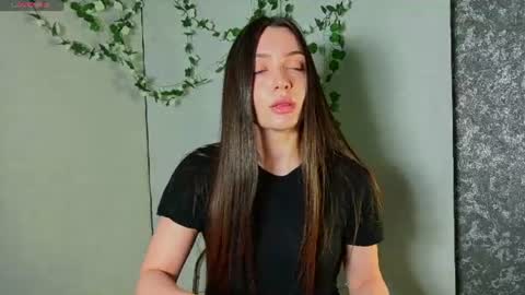 Snapshot of savannah_h chatting on June 14, 2026, 8:11 pm savannah_h online show from June 14, 2026, 8:11 pm