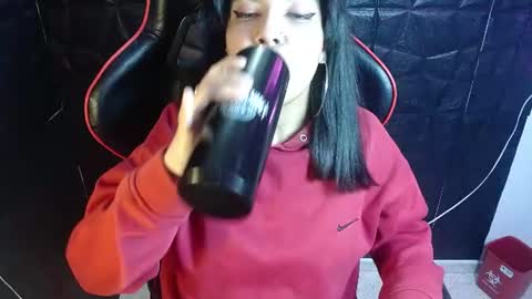 Snapshot of scarletqueen_bj chatting on June 23, 2026, 2:59 pm scarletqueen_bj online show from June 23, 2026, 2:59 pm