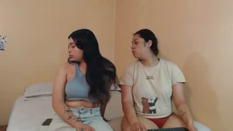 Scarlett and Jazmin online show from July 7, 2026, 6:56 pm
