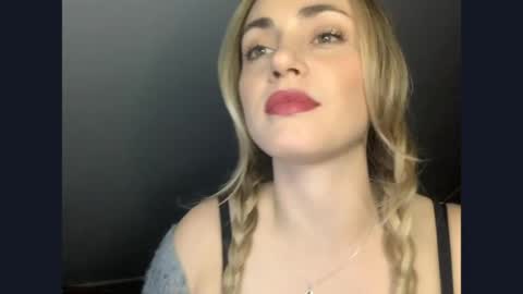 ScarlettxBlonde online show from May 15, 2026, 8:38 pm