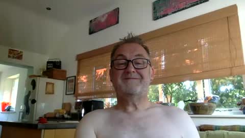 Snapshot of scbiggersballs chatting on July 9, 2026, 8:18 am scbiggersballs online show from July 9, 2026, 8:18 am