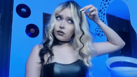 Goddess online show from July 27, 2026, 4:52 am