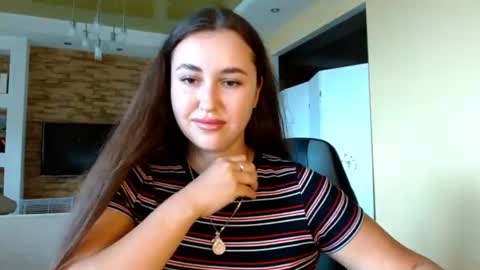 Elizabeth  online show from July 20, 2026, 10:39 am