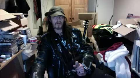 seasidesteve71 online show from April 27, 2026, 1:36 am