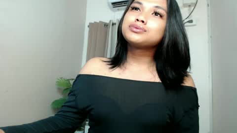 Snapshot of seductivedeluxe69 chatting on July 15, 2026, 10:15 pm Deluxe online show from July 15, 2026, 10:15 pm