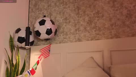 selen_marcell online show from June 26, 2026, 7:51 pm