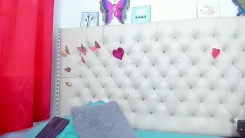 selena_beautyy online show from May 16, 2026, 7:34 pm