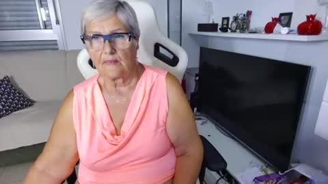 Selenna online show from June 23, 2026, 5:22 pm