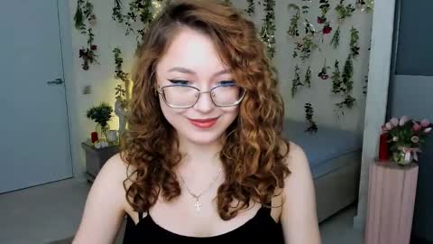 Snapshot of sereneflame chatting on April 17, 2026, 12:30 pm Ophelia online show from April 17, 2026, 12:30 pm