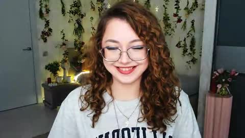 Snapshot of sereneflame chatting on May 3, 2026, 4:24 pm Ophelia online show from May 3, 2026, 4:24 pm