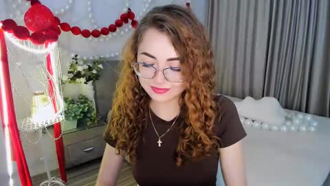Snapshot of sereneflame chatting on May 26, 2026, 4:14 pm Ophelia online show from May 26, 2026, 4:14 pm