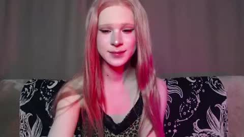 Nextdoor Princess online show from July 26, 2026, 7:15 am