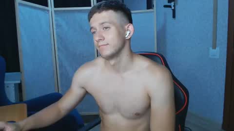 sexstivelove  online show from June 10, 2026, 7:35 pm