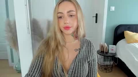 C o r a l i e online show from May 16, 2026, 10:36 am