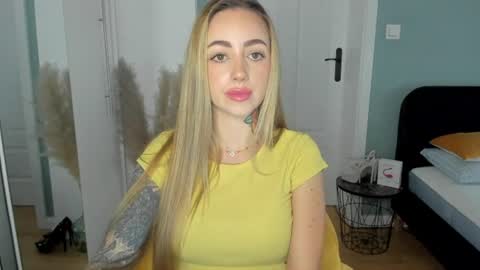Snapshot of sexy_coralie chatting on July 27, 2026, 7:04 am C o r a l i e online show from July 27, 2026, 7:04 am