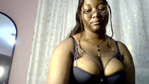 Snapshot of sexy_helle chatting on June 13, 2026, 7:56 pm sexy_helle online show from June 13, 2026, 7:56 pm