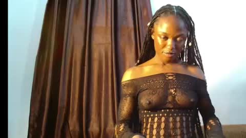 Snapshot of sexy_maureen chatting on July 7, 2026, 7:45 am maggi online show from July 7, 2026, 7:45 am