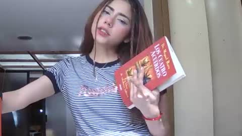 Snapshot of sexyaliceskay chatting on June 15, 2026, 8:22 pm Alice Skay online show from June 15, 2026, 8:22 pm