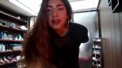 Snapshot of sexyaliceskay chatting on June 22, 2026, 5:32 pm Alice Skay online show from June 22, 2026, 5:32 pm