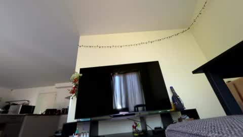 sexybutt52 online show from August 3, 2026, 8:46 am