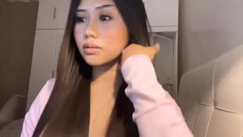 sexyhotangelyn online show from June 30, 2026, 5:41 am