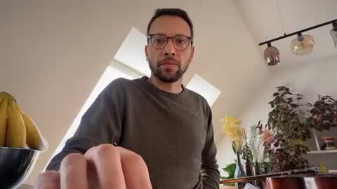 sexyleo8282 online show from June 14, 2026, 9:33 am
