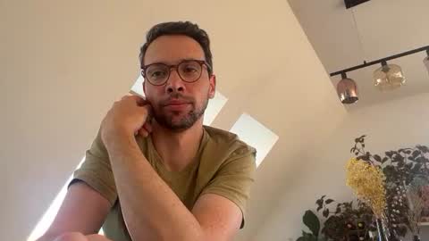sexyleo8282 online show from July 9, 2026, 12:42 pm