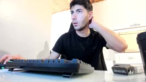 sexymann17 online show from June 8, 2026, 3:23 pm