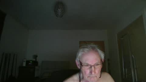 sexystud2025 online show from June 22, 2026, 12:56 am