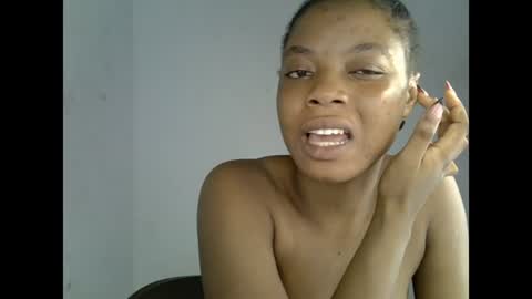 Snapshot of sexyxpeach chatting on July 13, 2026, 9:39 pm sexyxpeach online show from July 13, 2026, 9:39 pm