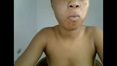 Snapshot of sexyxpeach chatting on July 23, 2026, 9:35 pm sexyxpeach online show from July 23, 2026, 9:35 pm