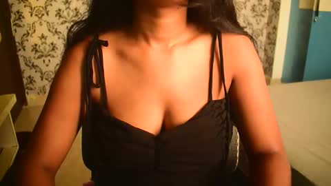 Snapshot of shanaya_indian chatting on September 15, 2025, 3:50 am shanaya indian online show from September 15, 2025, 3:50 am