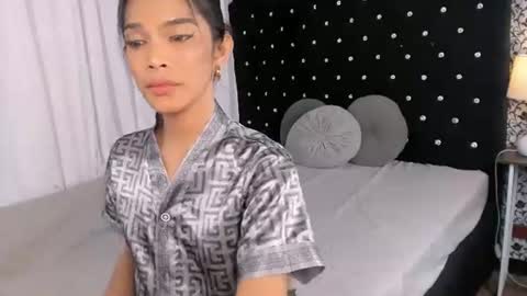 shanleehotcreammy online show from August 3, 2026, 10:57 pm