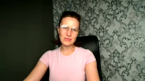 Snapshot of shannen_sweet chatting on July 6, 2026, 11:18 am Shannen online show from July 6, 2026, 11:18 am