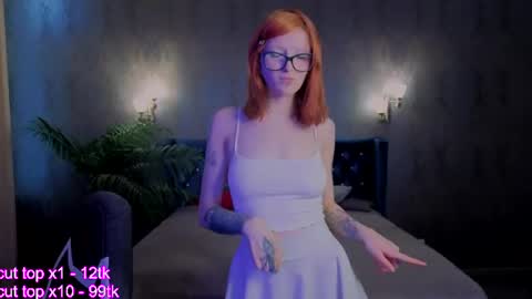 Snapshot of sheena_coy chatting on July 17, 2026, 12:56 pm Sheena online show from July 17, 2026, 12:56 pm
