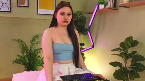 shininglexi online show from May 10, 2026, 7:57 am