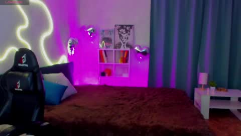 Lisa online show from April 25, 2026, 1:41 am