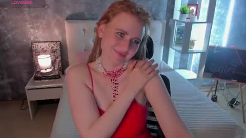 Lisa online show from June 15, 2026, 1:35 pm