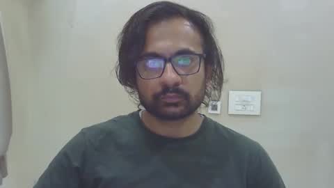 shubhamkhandelwal123 online show from May 10, 2026, 7:46 am