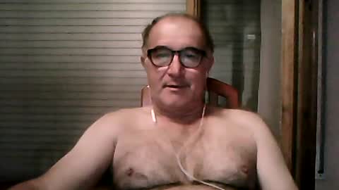 Snapshot of shymmy10 chatting on August 6, 2026, 4:14 am shymmy10 online show from August 6, 2026, 4:14 am