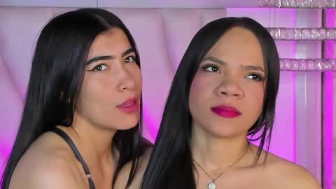 Siara and Zoe tattoo online show from May 28, 2026, 1:25 am