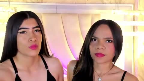 Siara and Zoe tattoo online show from June 14, 2026, 12:30 am