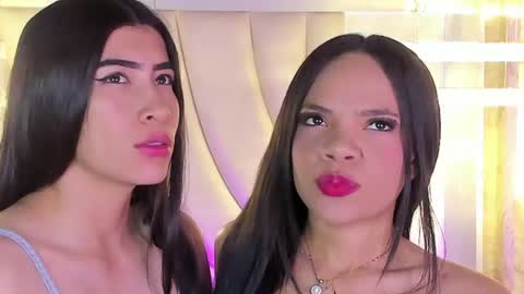 Siara and Zoe tattoo online show from July 22, 2026, 11:40 pm
