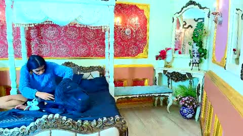 SinnaDark online show from May 19, 2026, 11:38 am