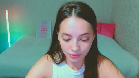 Sienna Mia online show from July 7, 2026, 4:00 pm