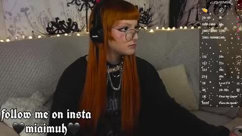 Mia online show from June 8, 2026, 9:26 pm