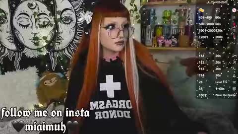 Mia online show from June 28, 2026, 8:48 pm