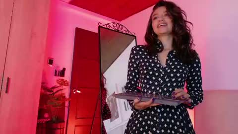 simone_feral online show from July 29, 2026, 11:41 am