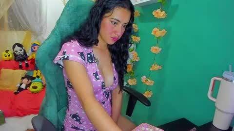 Simon Simpson          Modelo Independiente online show from June 26, 2026, 1:54 am