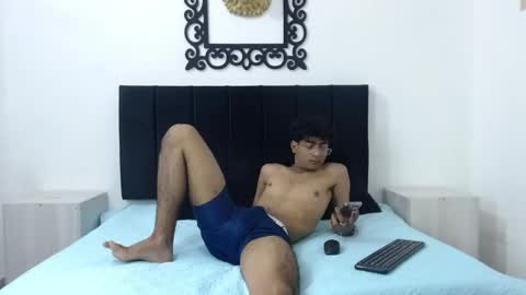 Snapshot of sinboy_ chatting on May 14, 2026, 7:31 pm online show from May 14, 2026, 7:31 pm